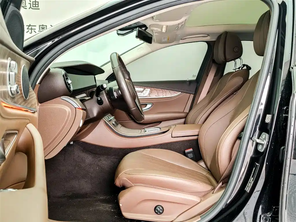 Mercedes-Benz E-Class E 2023 E 300 L Fashion