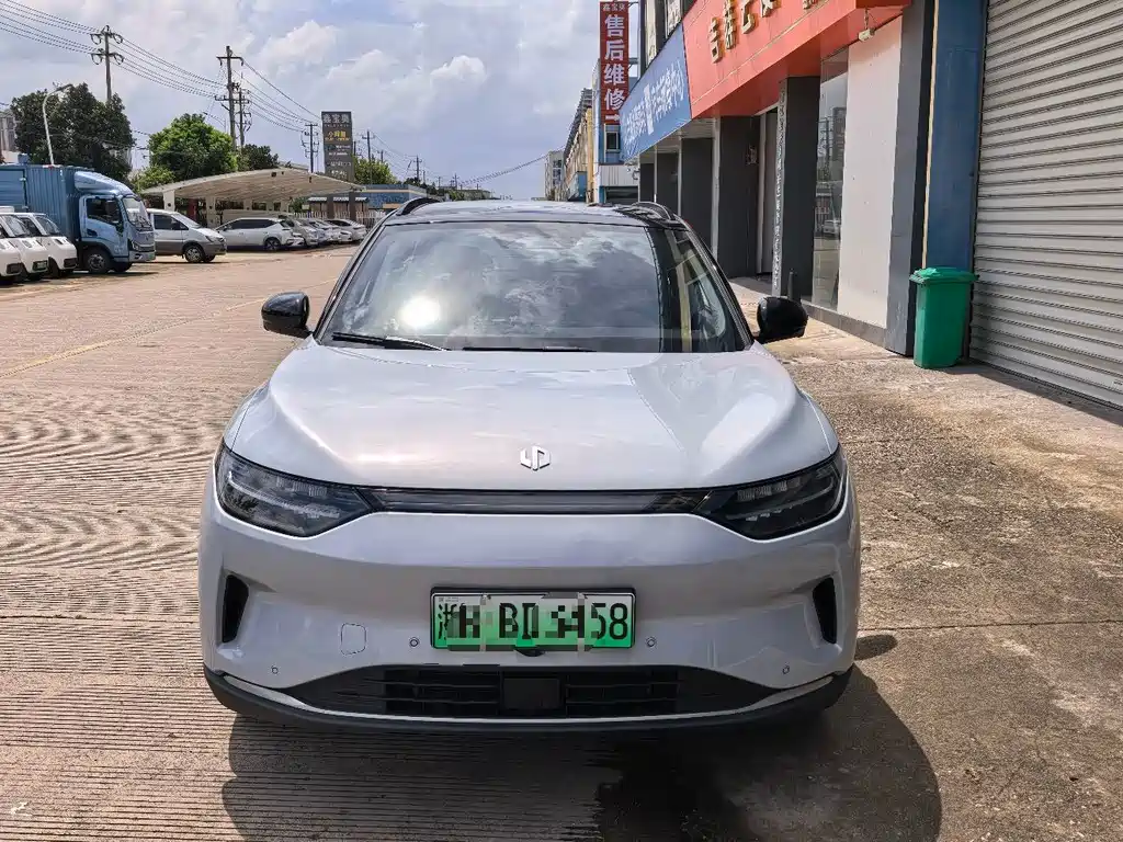 Leapmotor Leapmotor C11 — миниатюра 2