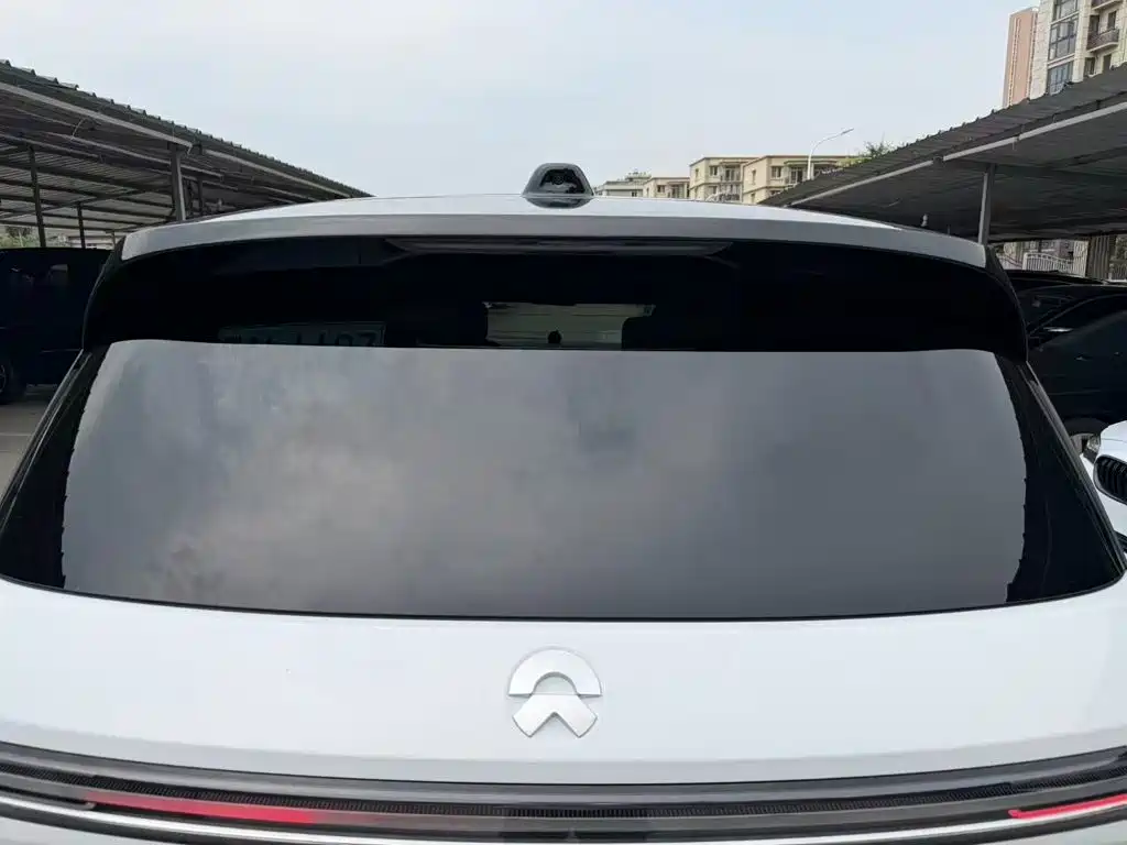 NIO ES8 — миниатюра 30