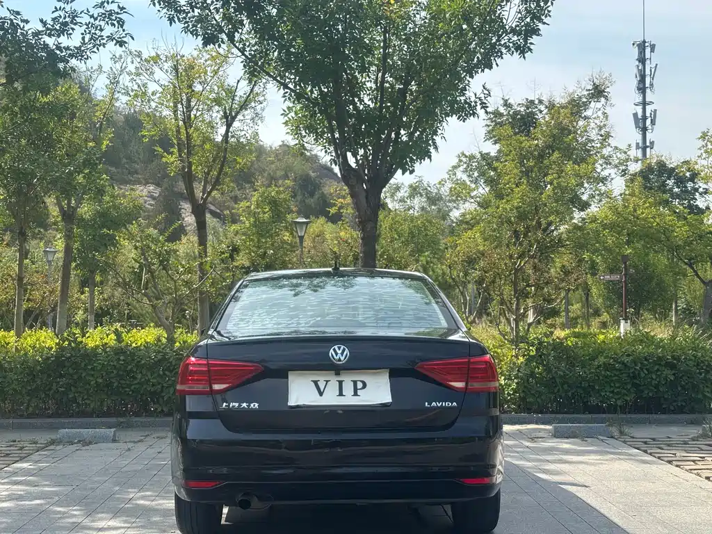 Volkswagen Lavida — миниатюра 9