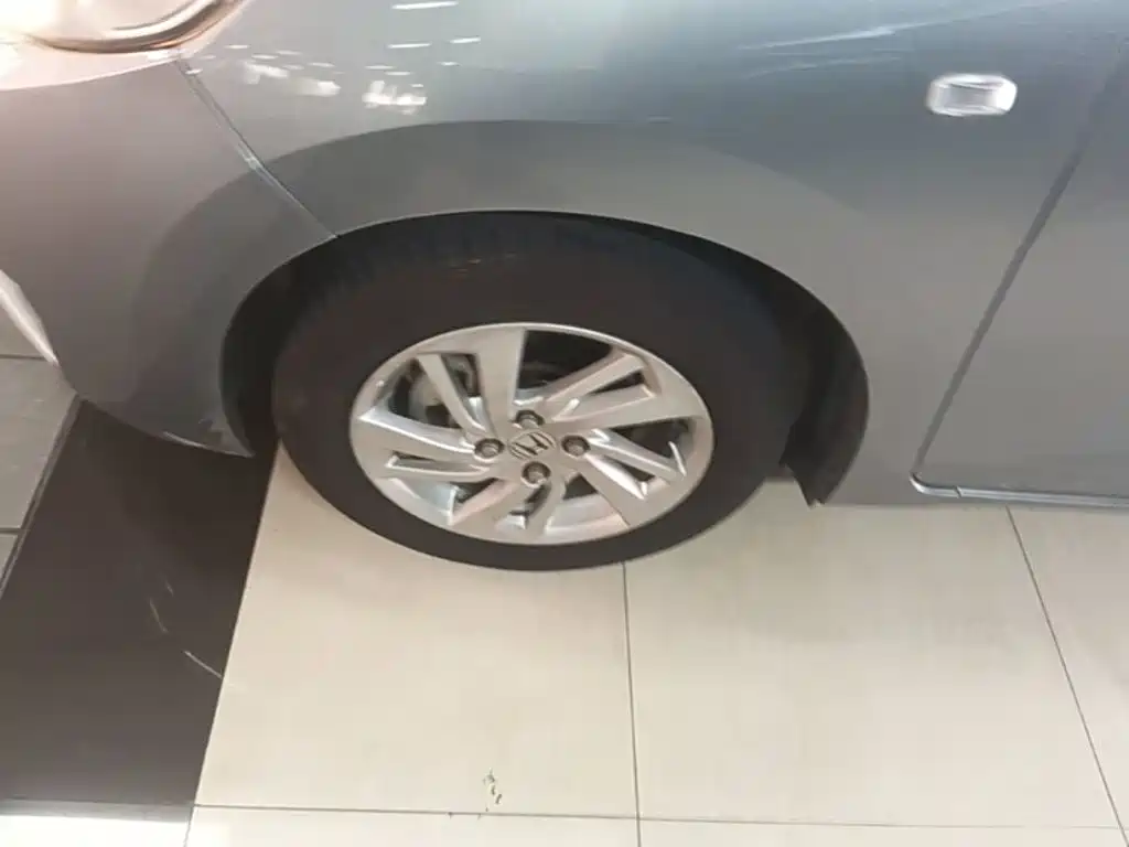 Honda Fit — миниатюра 23