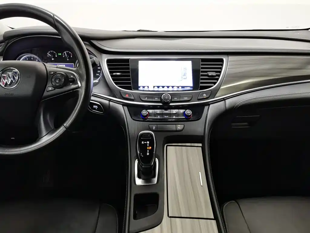 Buick LaCrosse — миниатюра 12