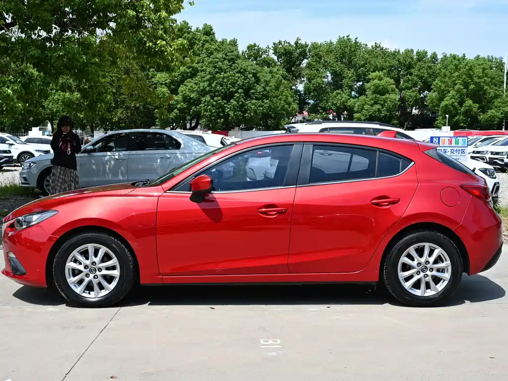 Mazda 3 Axela — миниатюра 2