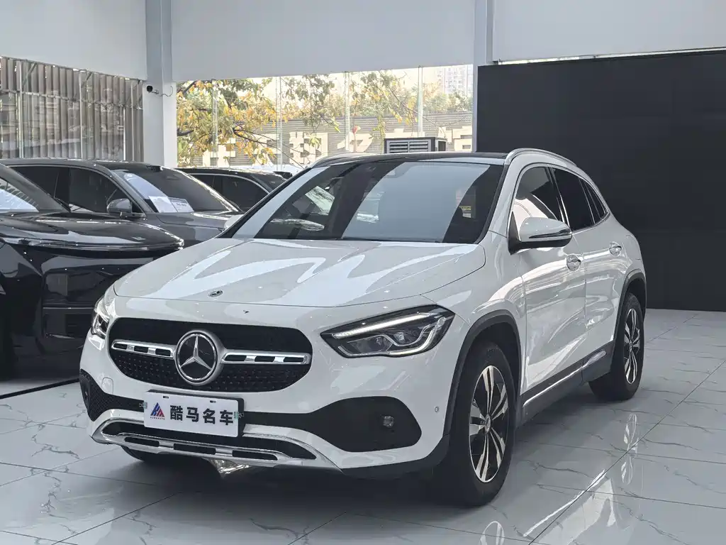 Mercedes-Benz GLA 2023