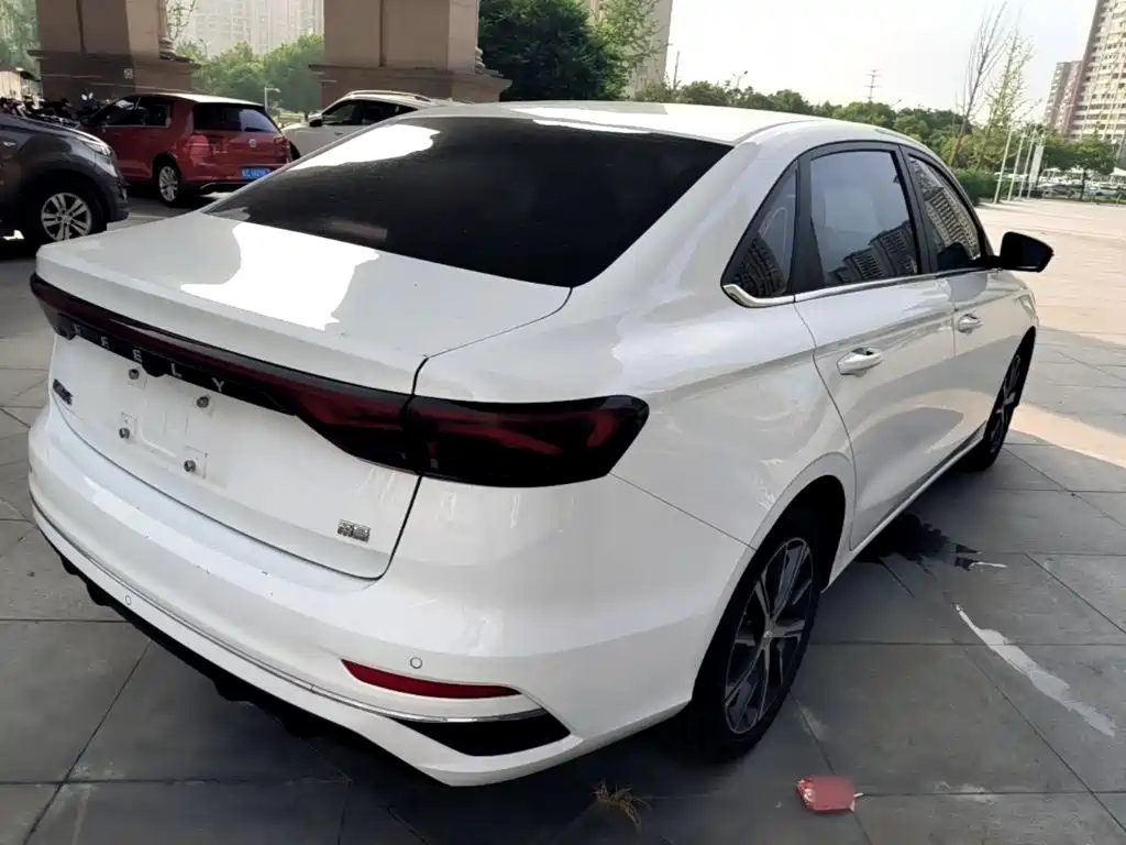 Geely Emgrand — миниатюра 7