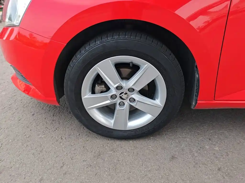 Skoda Fabia — миниатюра 23