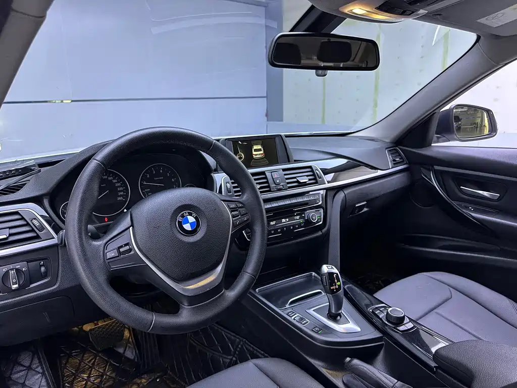 BMW 3 Series — миниатюра 10