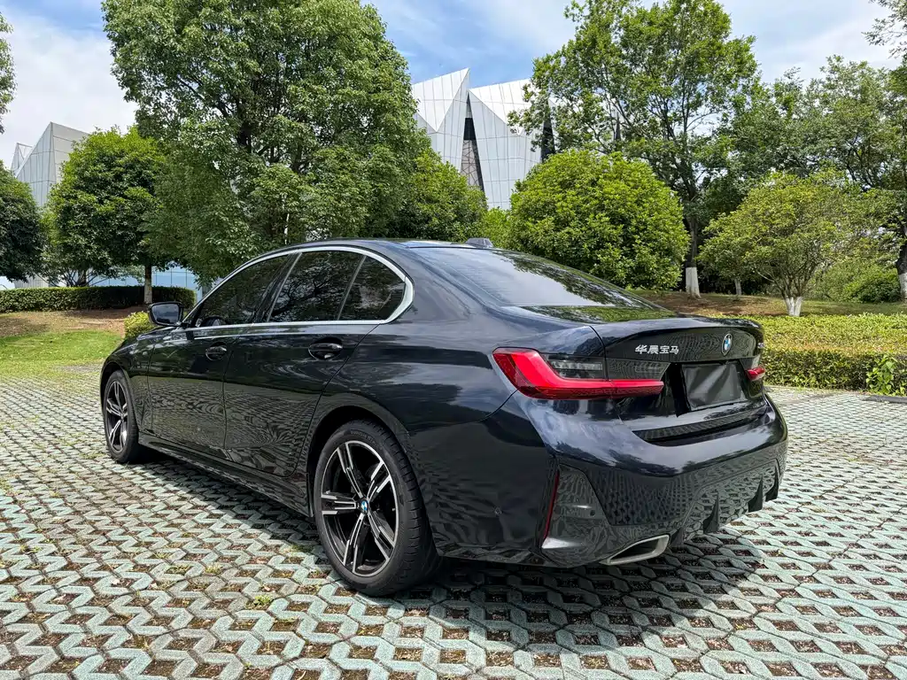 BMW 3 Series — миниатюра 6