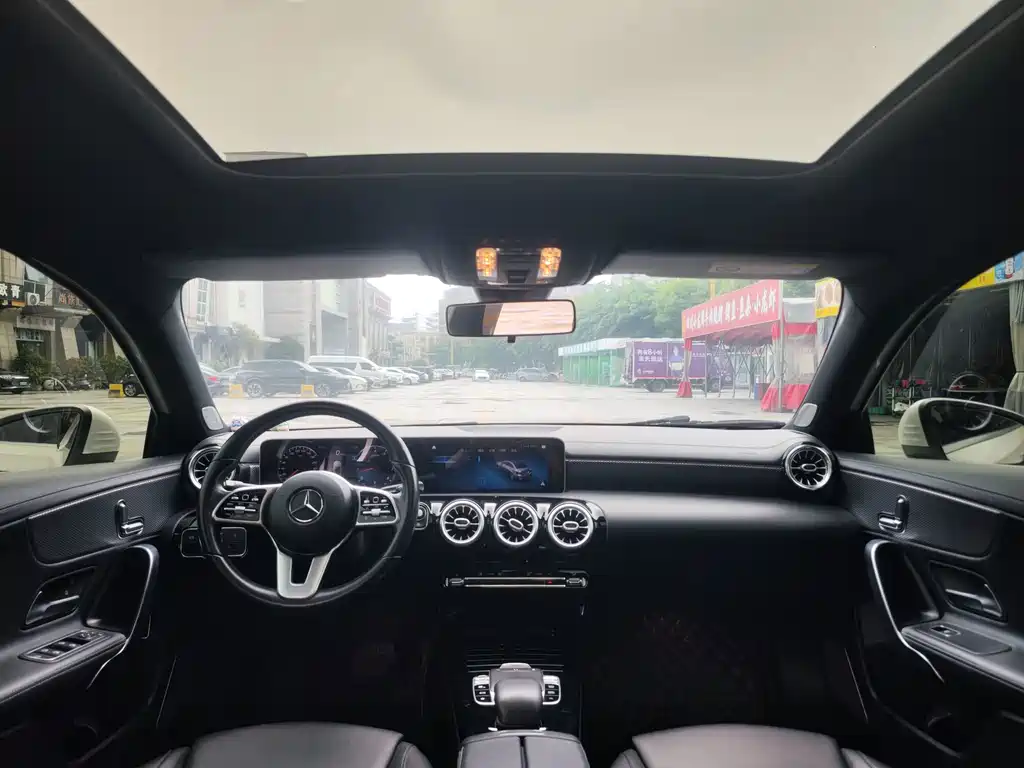 Mercedes-Benz A-Class — миниатюра 11