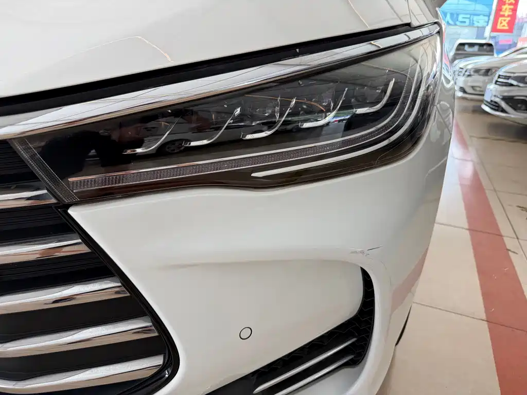 BYD MAX — миниатюра 2