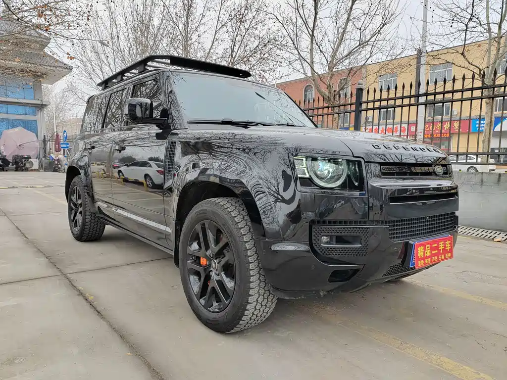 LAND ROVER DEFENDER