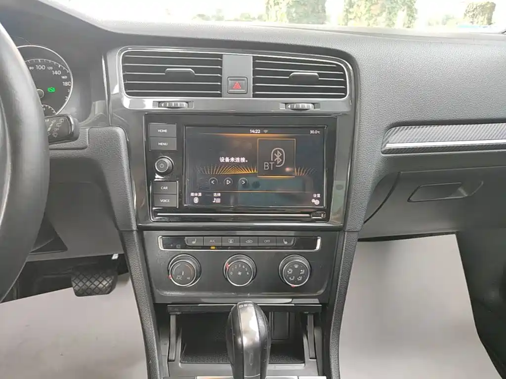 Volkswagen Golf — миниатюра 13