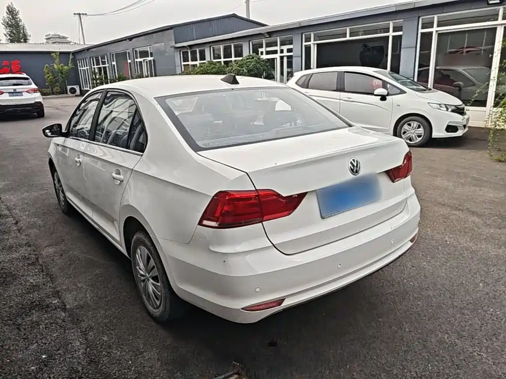 Volkswagen Santana — миниатюра 5