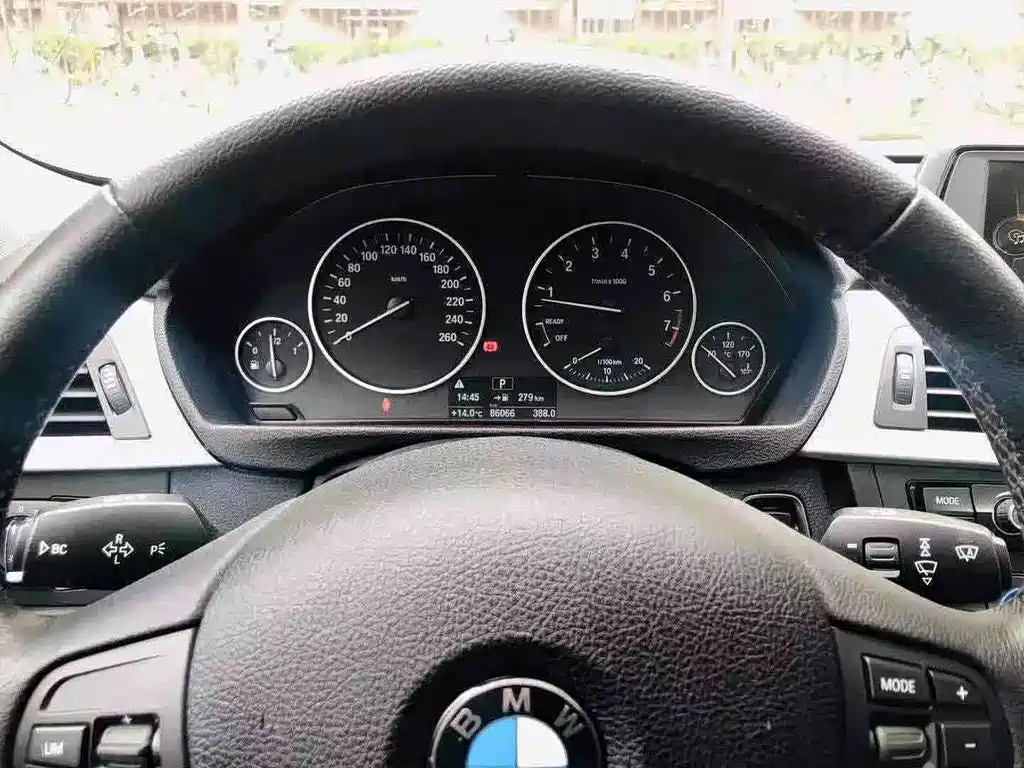 BMW 3 Series — миниатюра 9