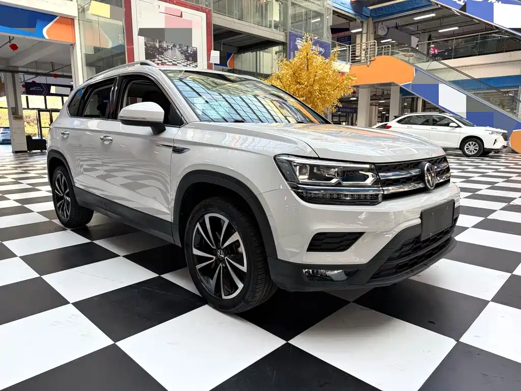Volkswagen Tharu — миниатюра 3