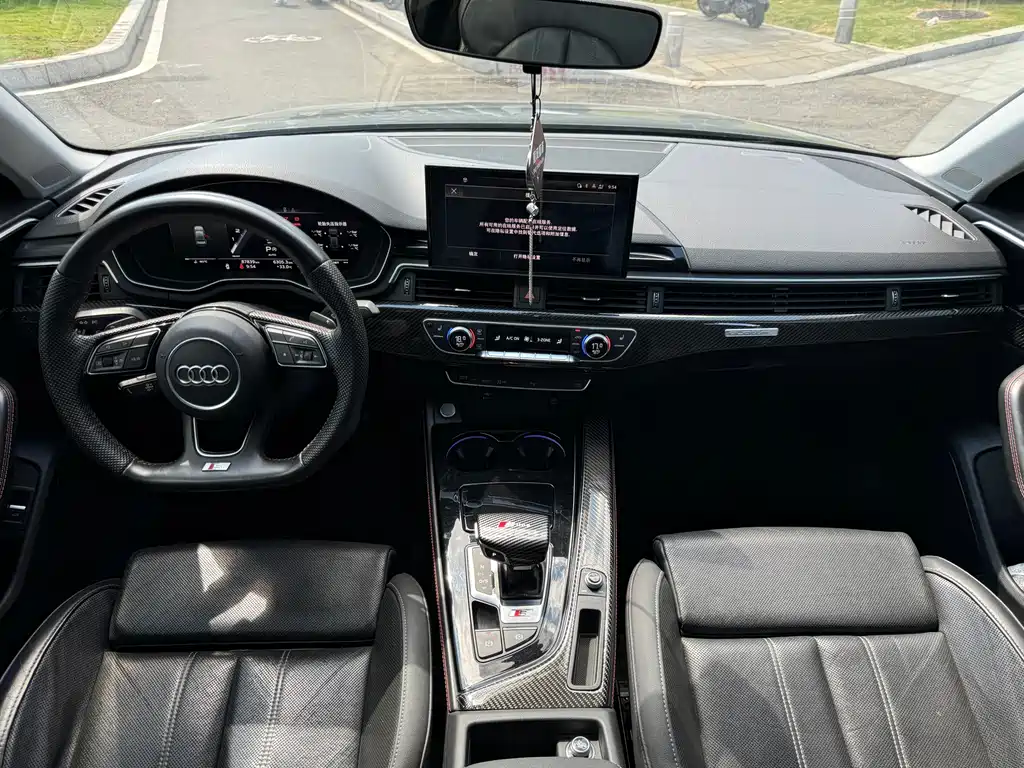 Audi A4L 2020 40 TFSI Fashion