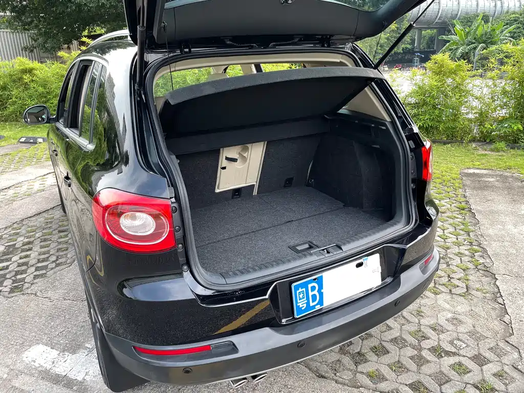 Volkswagen Tiguan — миниатюра 14