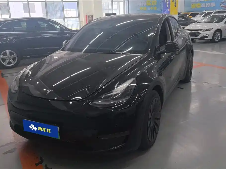 Tesla Model Y 2022