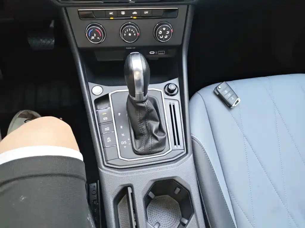 Volkswagen Lavida — миниатюра 14