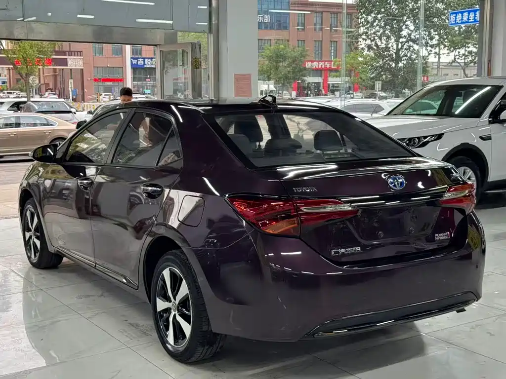 Toyota Levin Twin Engine E+ — миниатюра 5