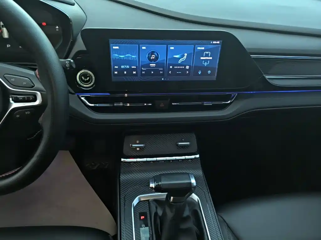 Wuling Victory — миниатюра 13