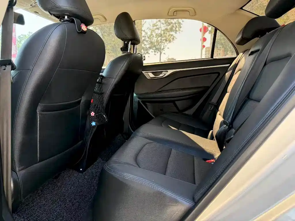 Geely Vision — миниатюра 6