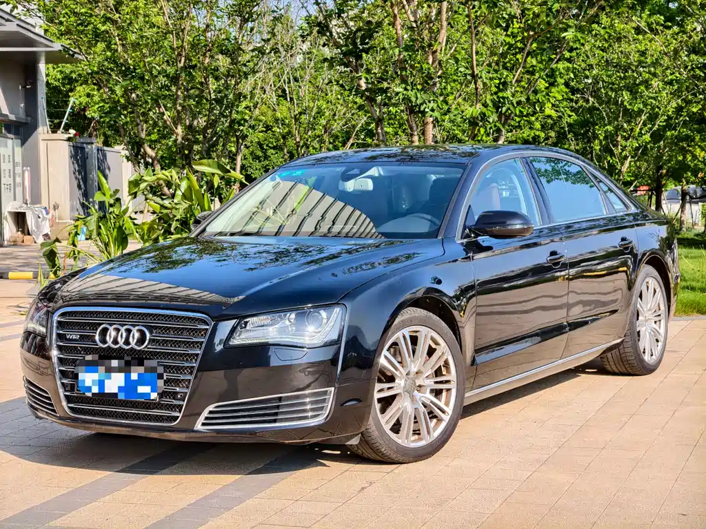 Купить Audi A8