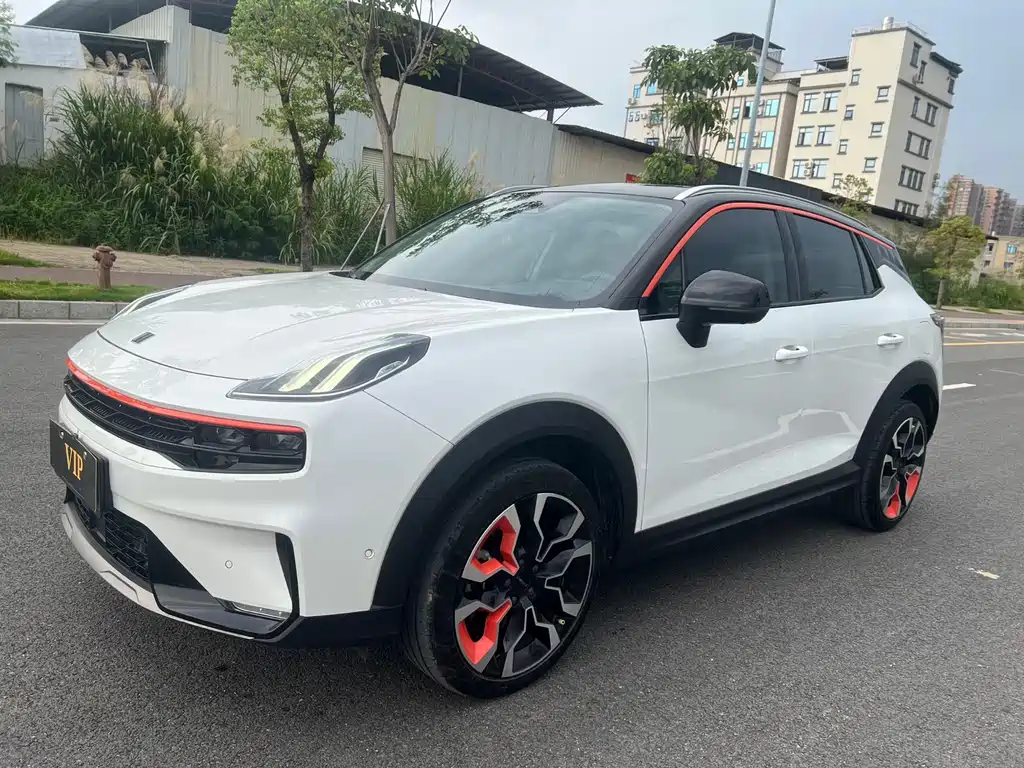 Купить Lynk & Co 06