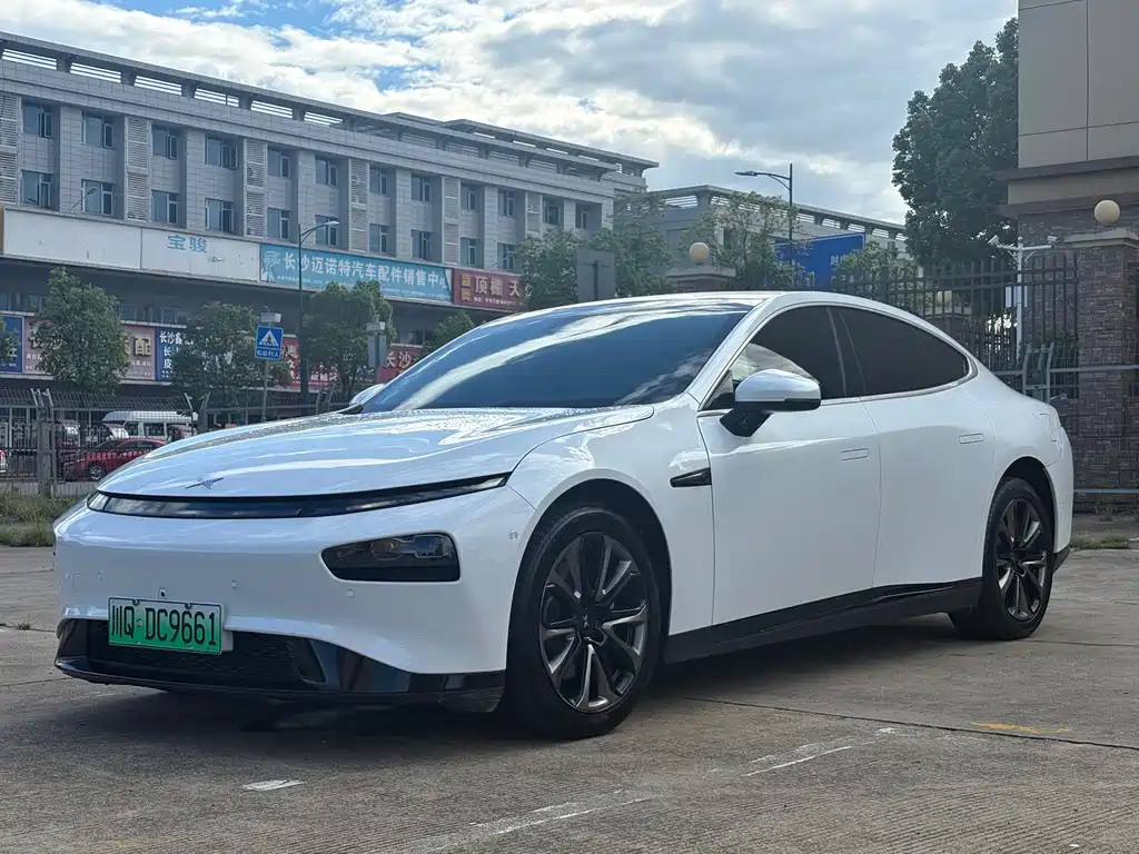 XPeng P7 — миниатюра 3