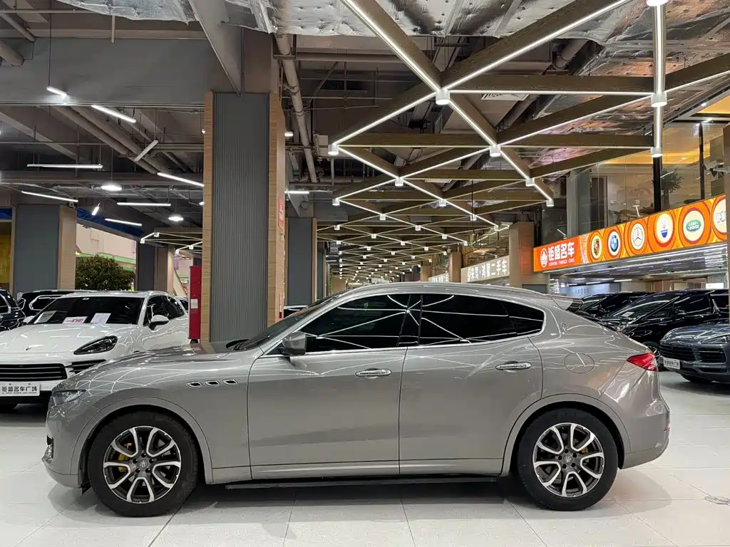 Maserati Levante — миниатюра 13