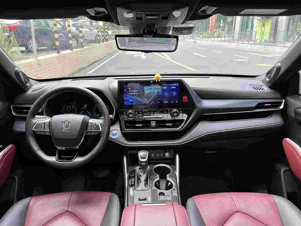 Toyota Crown Kluger — миниатюра 5