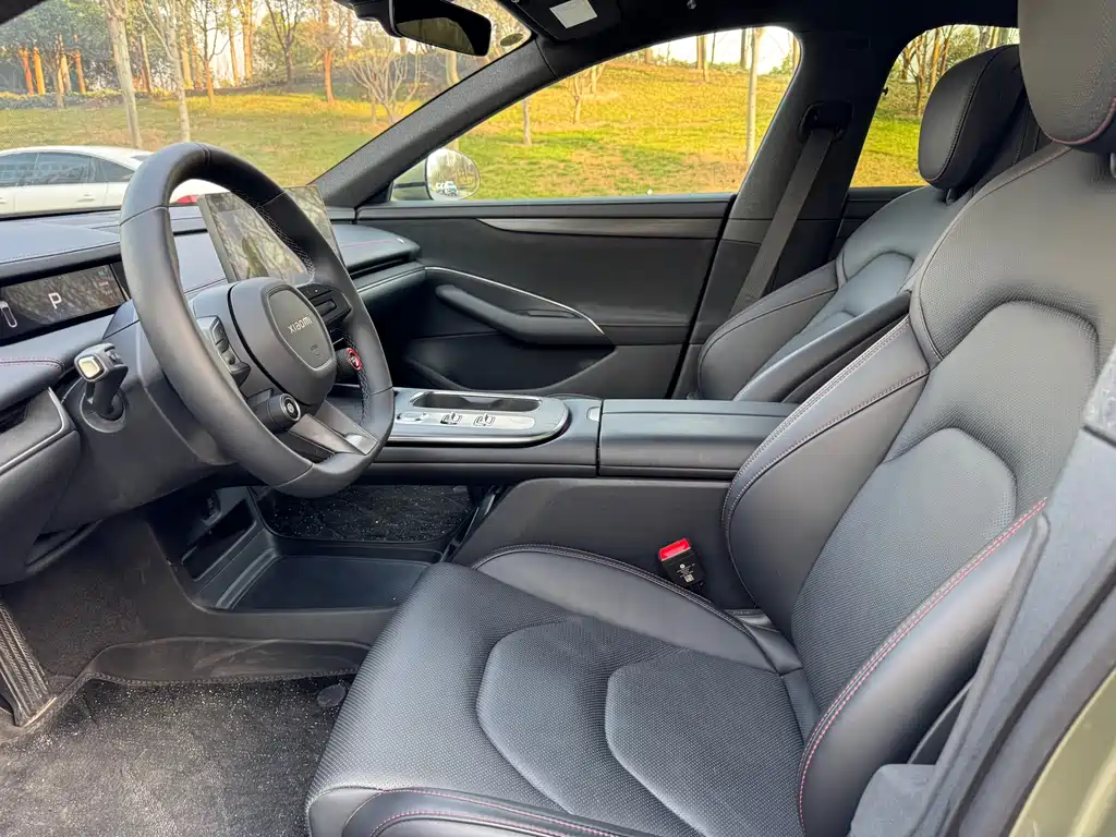 XIAOMI CAR XIAOMI SU7