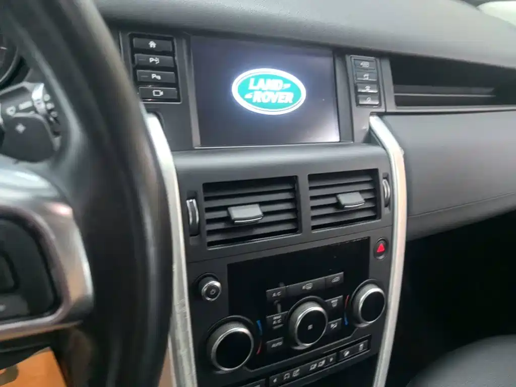 Land Rover Discovery Sport — миниатюра 13