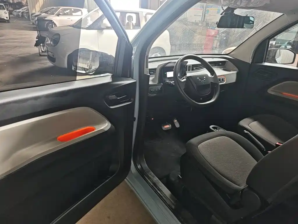 Wuling MINIEV — миниатюра 16
