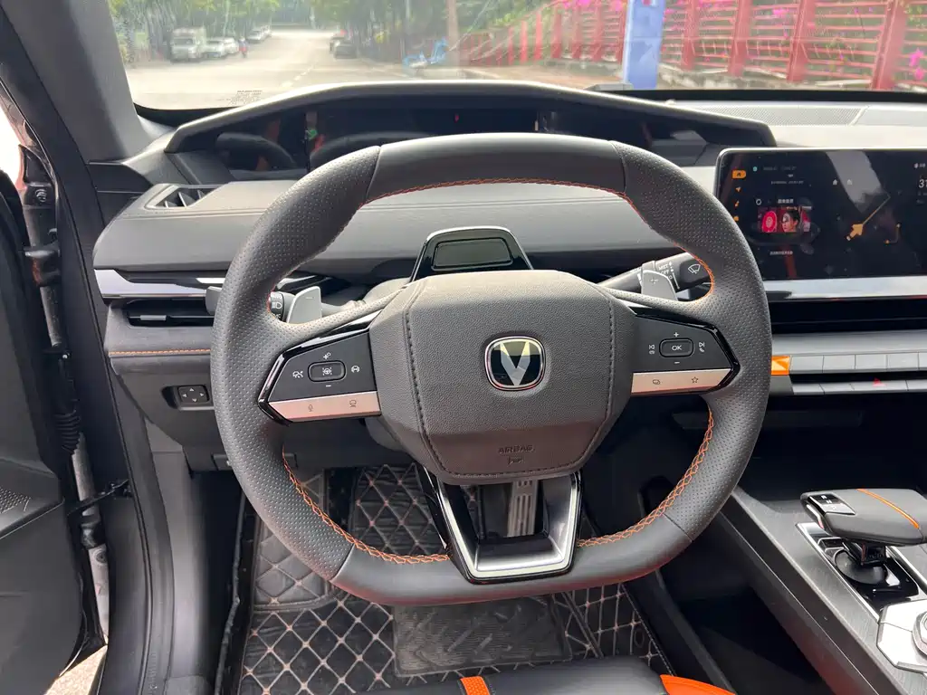 Changan UNI-V — миниатюра 14