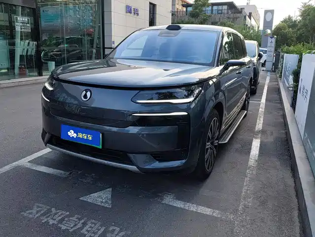 2025 Denza N9