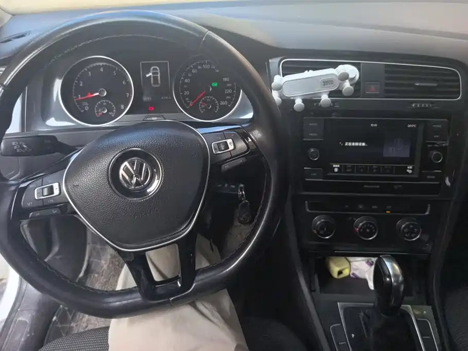 Volkswagen Golf — миниатюра 12