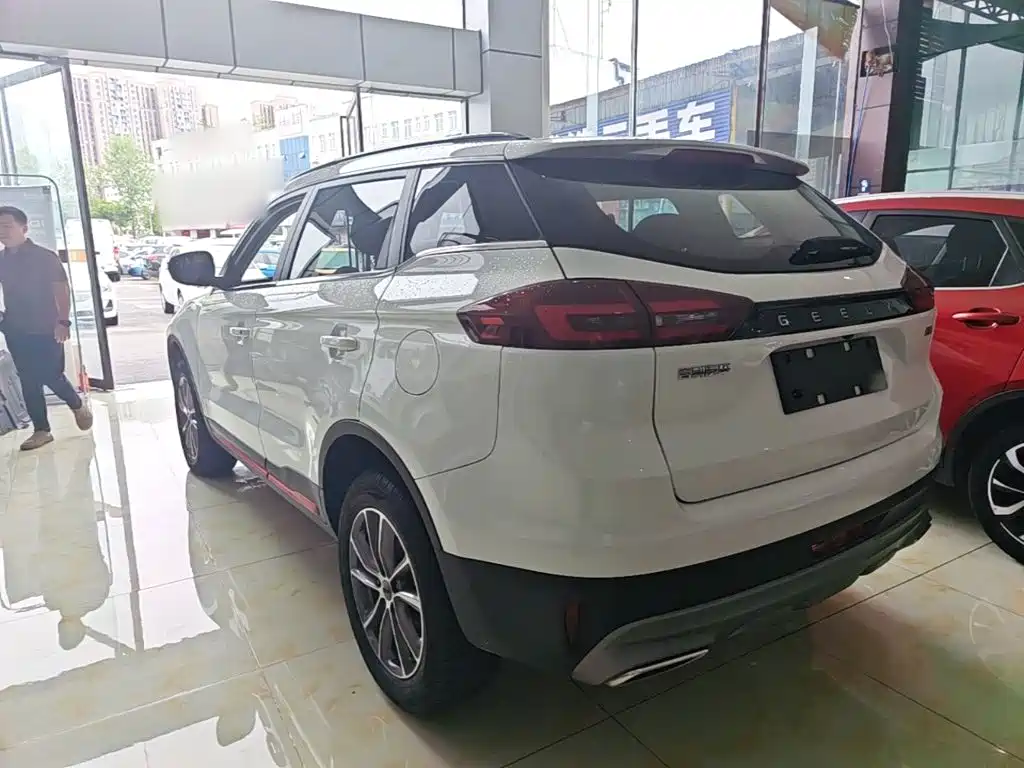 Geely Boyue — миниатюра 5