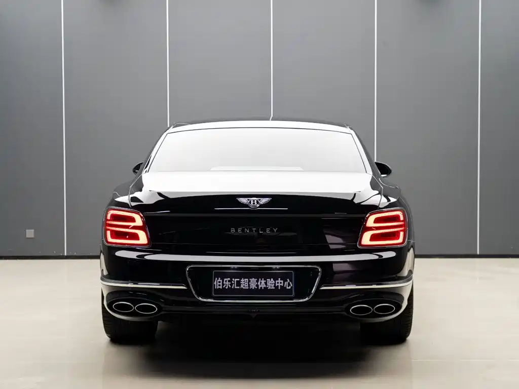 Bentley Flying Spur — миниатюра 7