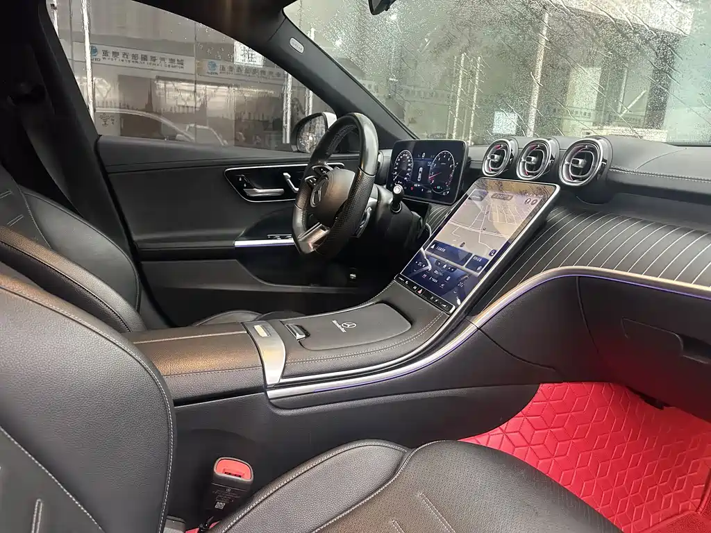 Mercedes-Benz C-Class — миниатюра 16