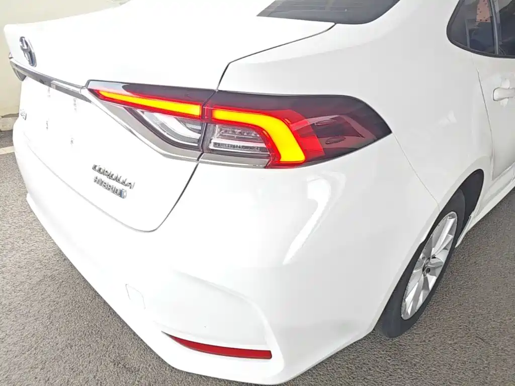 Toyota Corolla — миниатюра 8