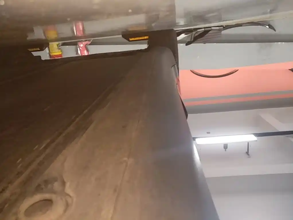 Tesla Model Y — миниатюра 21