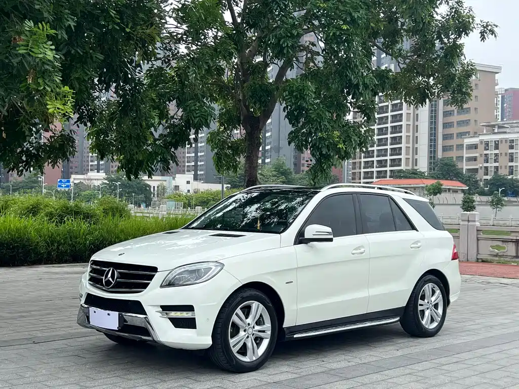 Mercedes-Benz M-Class 2012
