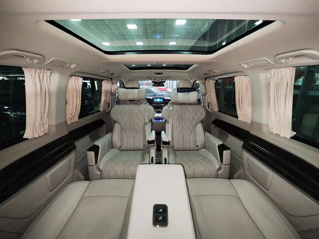 MERCEDES-BENZ V CLASS