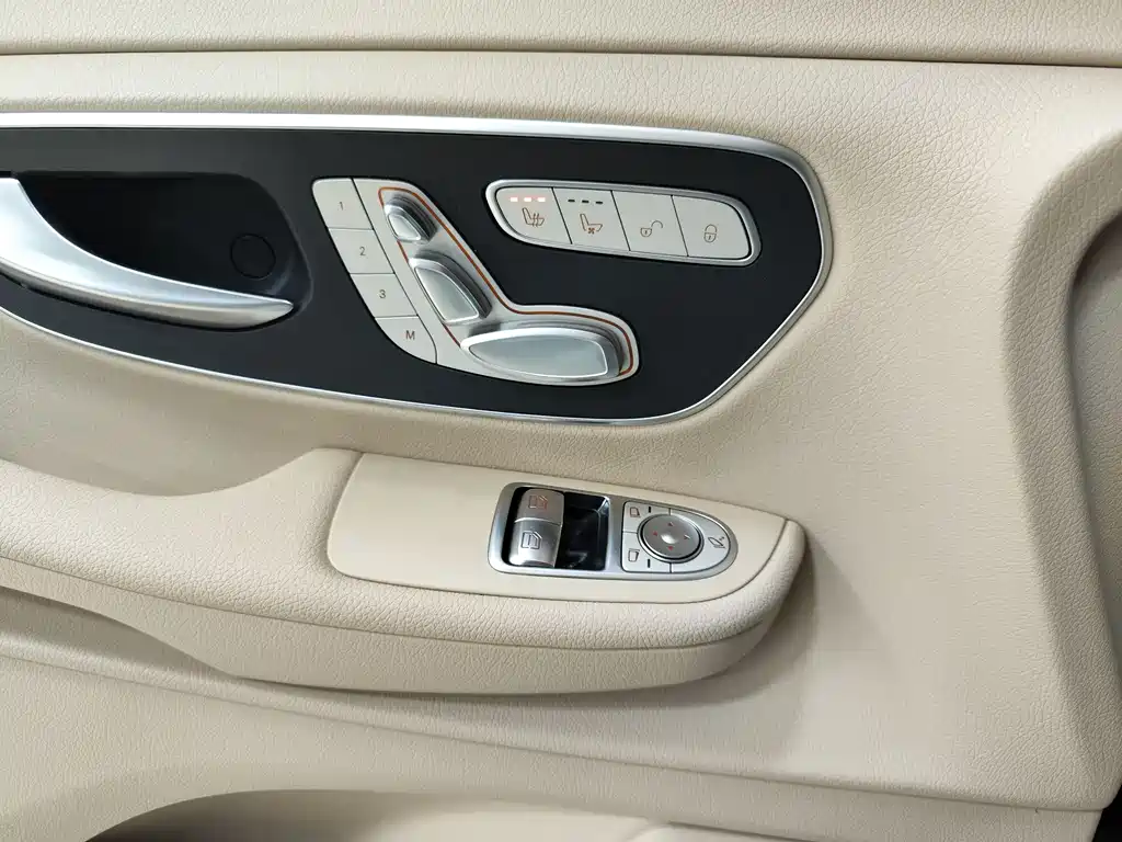 MERCEDES-BENZ V CLASS