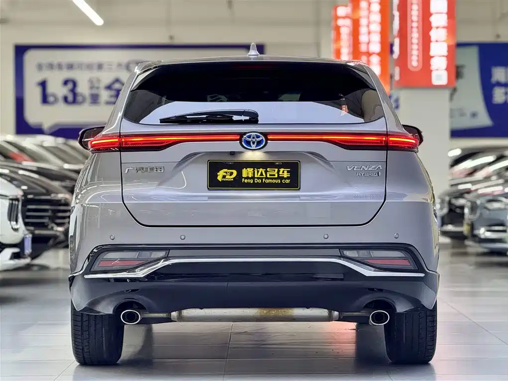 Toyota Venza 2022 2.5L CVT Luxury