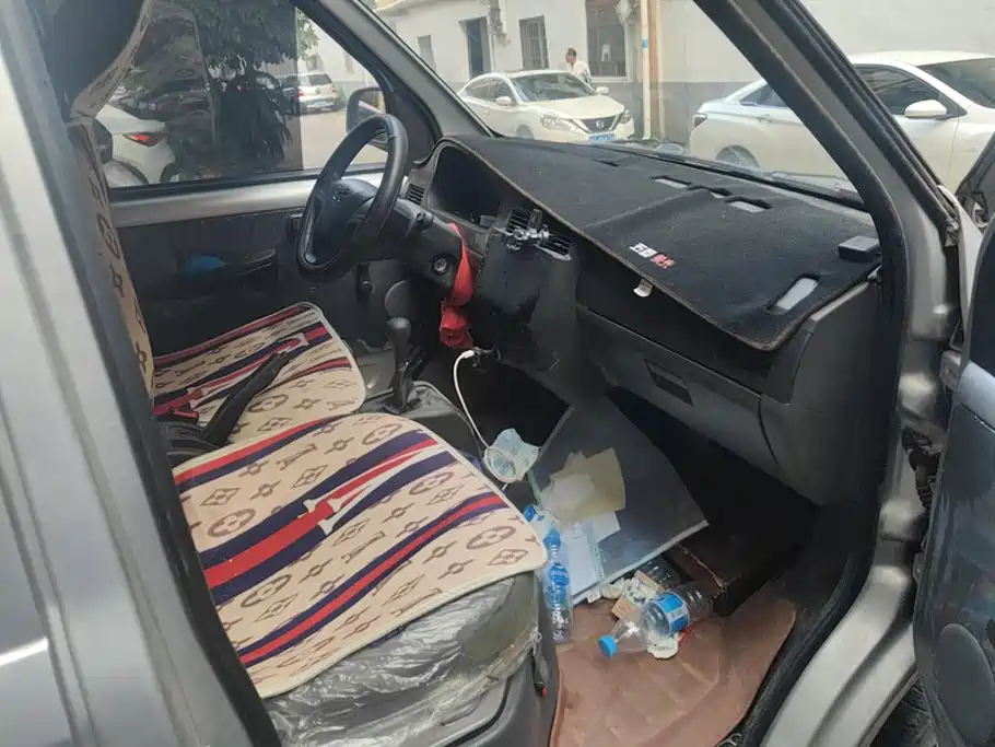 Wuling Rongguang — миниатюра 8