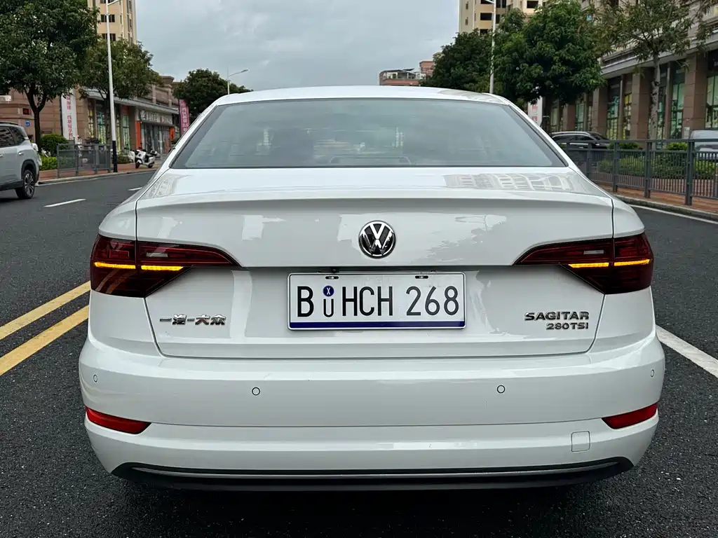 Volkswagen Sagitar 2021 280TSI DSG Comfort Smart Connect