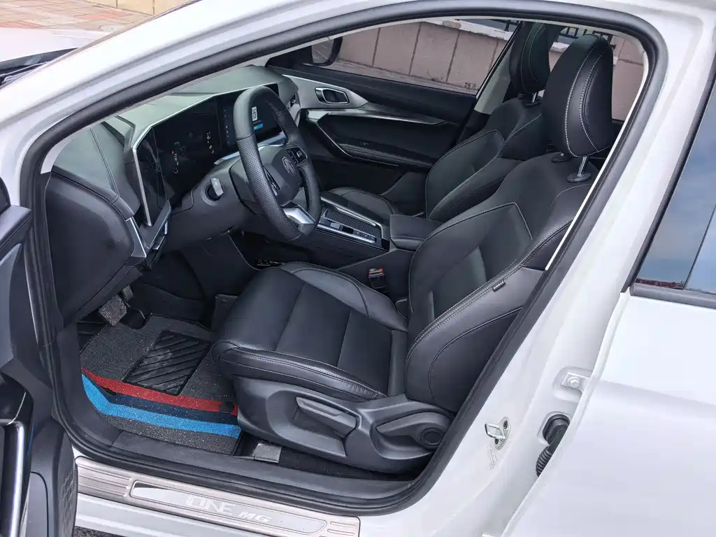 MG MG ONE — миниатюра 19