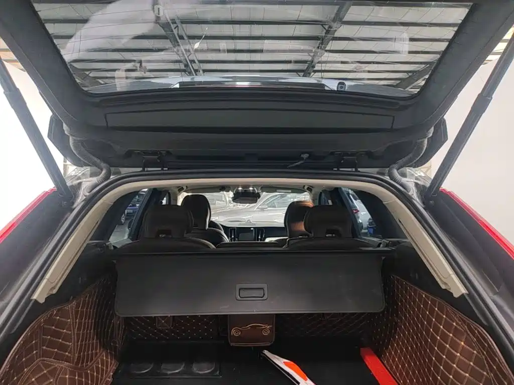 Volvo XC60 — миниатюра 15